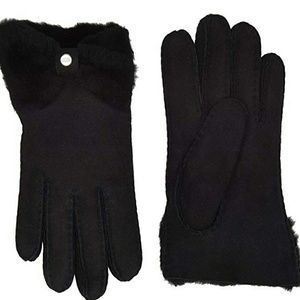 Ugg Ladies Genuine Sheepskin Tech Bow Gloves